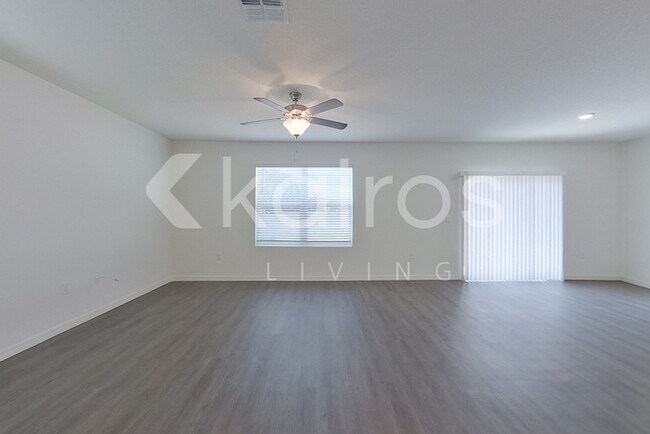 31982 Katelin Cir in Leesburg, FL - Building Photo - Building Photo