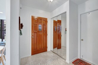 7950 La Mirada Dr in Boca Raton, FL - Foto de edificio - Building Photo