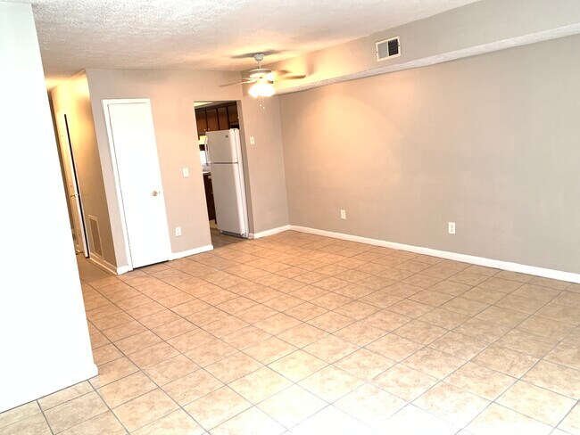 597 Delzan Pl in Lexington, KY - Foto de edificio - Building Photo