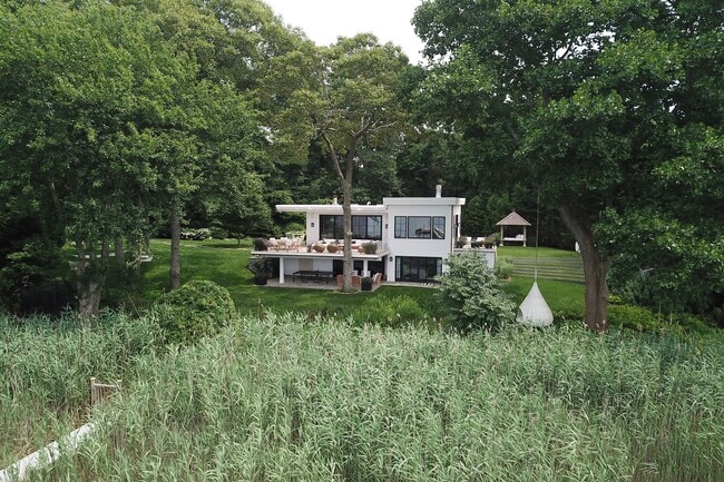 property at 51 Dumar Dr