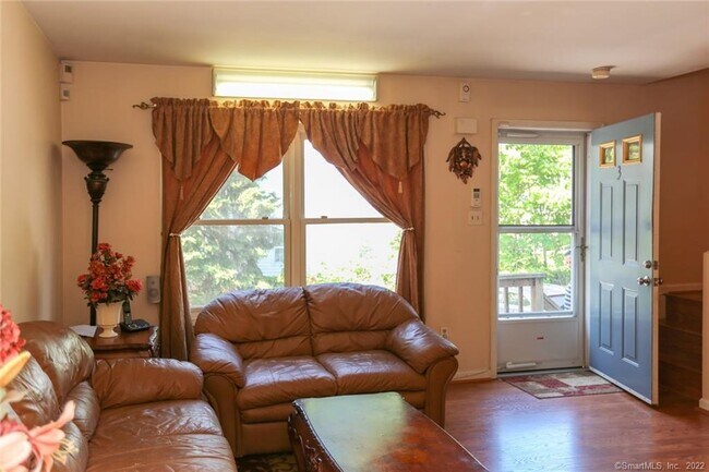 431 Glenbrook Rd in Stamford, CT - Building Photo - Building Photo