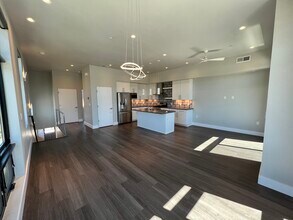 100 High St in Reno, NV - Building Photo - Building Photo