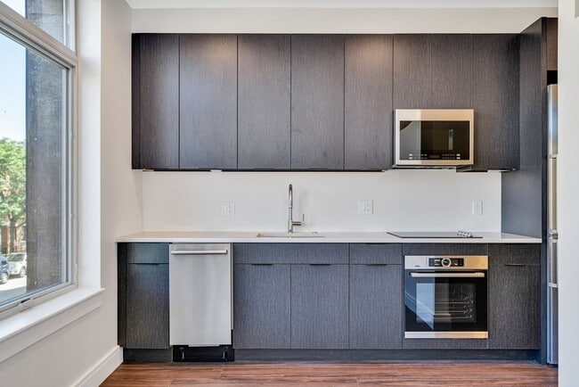 99 Sumner St in Boston, MA - Foto de edificio - Building Photo