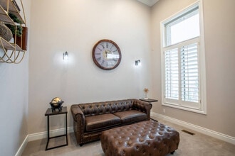 678 Scenic Hills Dr in North Salt Lake, UT - Building Photo - Building Photo