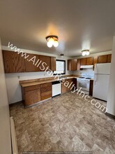 533 Price in Anchorage, AK - Building Photo - Building Photo