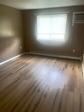 38 Evergreene Rd in Wallingford, CT - Building Photo - Building Photo