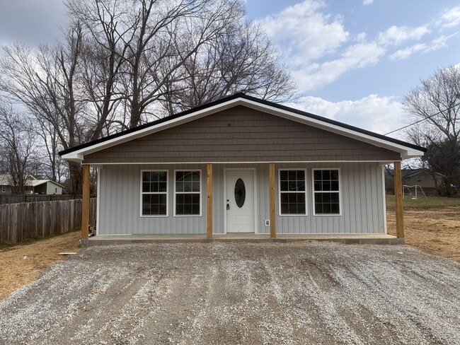 701 Elm St in Boaz, AL - Building Photo - Building Photo