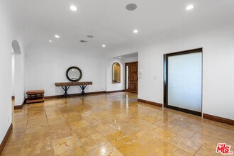 14710 Greenleaf St in Los Angeles, CA - Building Photo - Building Photo