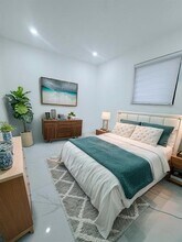 1440 N 71st Ave, Unit 2 in Hollywood, FL - Building Photo - Building Photo
