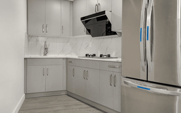 51-44 Goldsmith St-Unit -APT 2A in Queens, NY - Building Photo - Building Photo