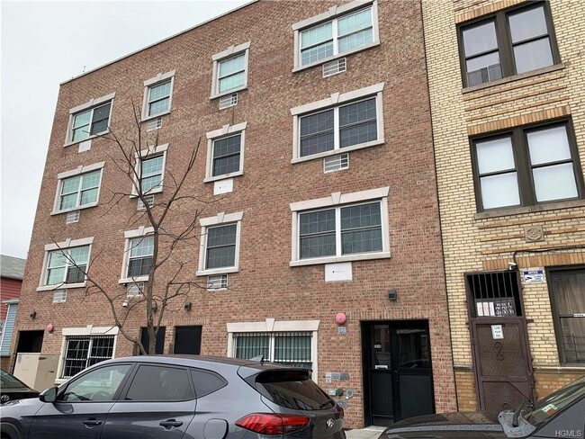 2536 Holland Ave in Bronx, NY - Building Photo - Building Photo