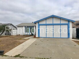 8616 Longwood St in San Diego, CA - Building Photo