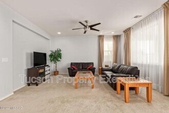 11545 W Oilseed Dr in Marana, AZ - Building Photo - Building Photo