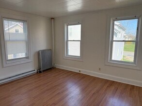 162 Hanover St in Fall River, MA - Building Photo - Building Photo