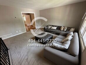 4008 Emerald N Dr in Decatur, GA - Building Photo - Building Photo