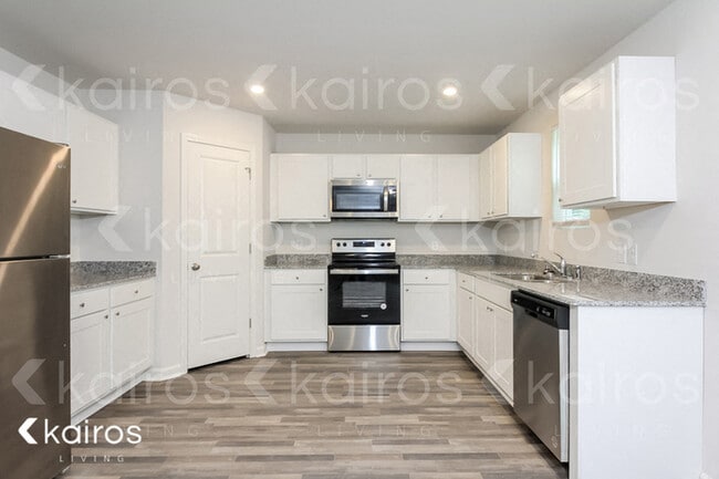 2639 Provence Dr SE in Bolivia, NC - Foto de edificio - Building Photo