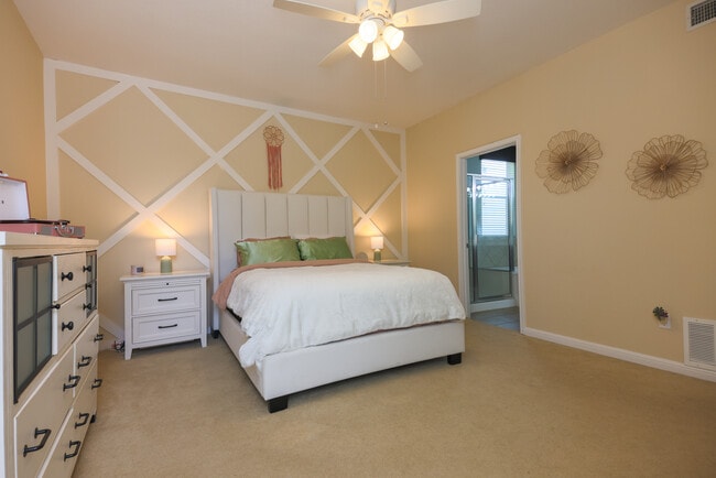 421 Shadowpoint in San Marcos, TX - Building Photo - Building Photo