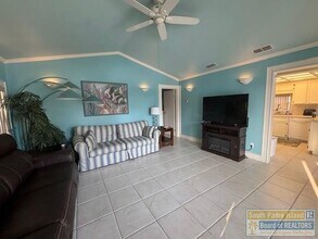 387 Sand Dollar Dr in Port Isabel, TX - Building Photo - Building Photo