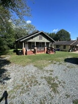 119 S 7th Ave in Siler City, NC - Building Photo