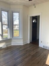 70 Hedley Ave, Unit 70 Hedley Ave.1st Floor in Johnston, RI - Foto de edificio - Building Photo