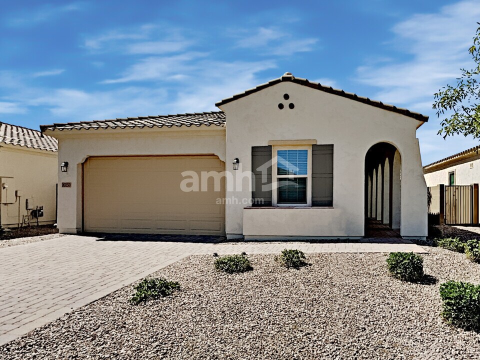 20253 W Sherman St in Buckeye, AZ - Building Photo