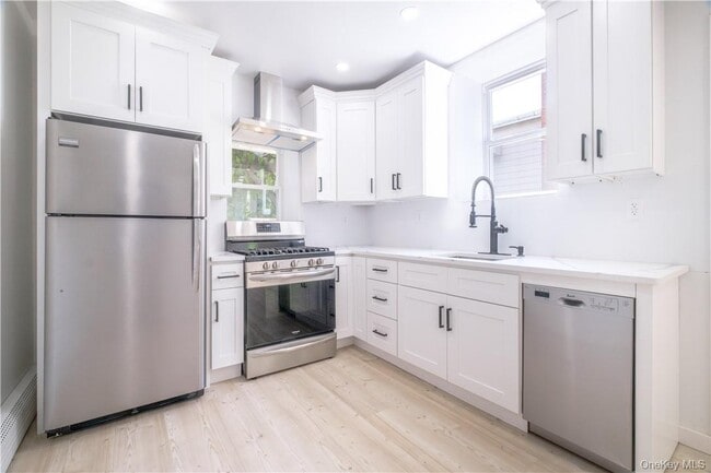 property at 594 Bellevue Ave N
