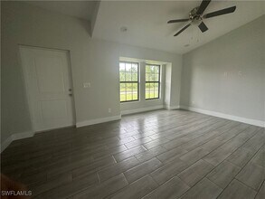2701 40th St W in Lehigh Acres, FL - Building Photo - Building Photo