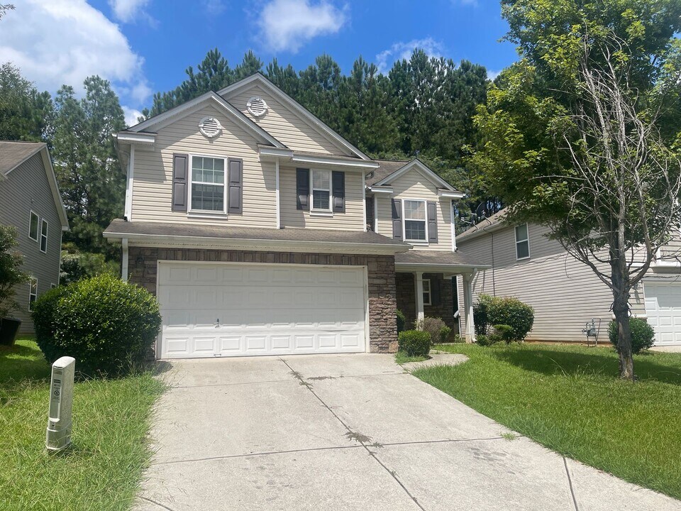 5553 Sable Way in Atlanta, GA - Building Photo