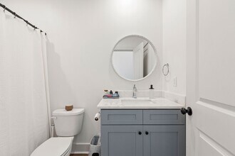 106A Ash Ln in Lafayette, LA - Building Photo - Building Photo