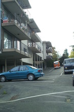 Mariner Apartments in Seattle, WA - Foto de edificio - Other