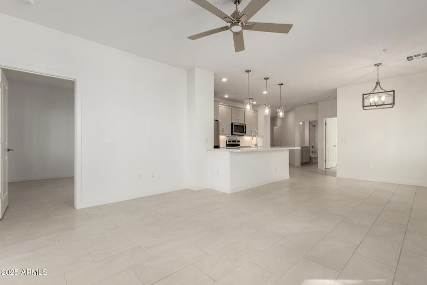 2511 W Queen Creek Rd, Unit 159 in Chandler, AZ - Building Photo