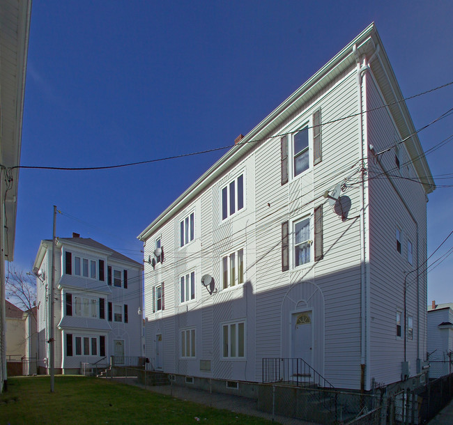 197-199 Fountain St in Fall River, MA - Building Photo - Building Photo