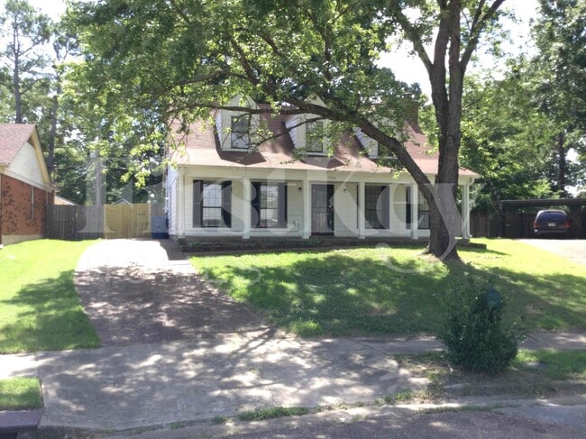 property at 5966 Anchuca Cove