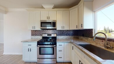 Freshly renovated Boyle Heights home with in Los Angeles, CA - Building Photo - Building Photo