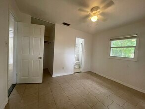 702 Plumosa Ave in Fruitland Park, FL - Building Photo - Building Photo