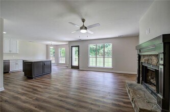 4100 Chanticleer Dr NW in Kennesaw, GA - Building Photo - Building Photo