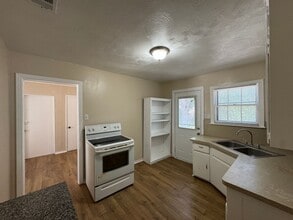1508 Shelburne St in Waco, TX - Building Photo - Building Photo