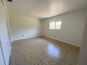 3223-3225 SW Santa Barbara Pl in Cape Coral, FL - Building Photo - Building Photo