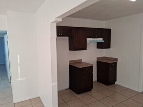 6812 Thomas Cir in Tampa, FL - Building Photo - Building Photo