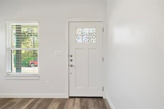 1230 W Owings St in Denison, TX - Building Photo - Building Photo