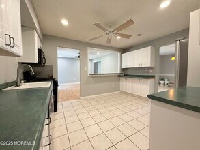 401 Leesville Rd in Jackson Township, NJ - Building Photo - Building Photo