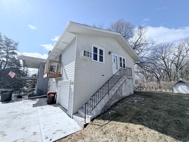 2837 Frederick St in Maplewood, MN - Building Photo - Building Photo