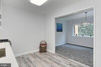 1631 Parkcrest Cir photo'