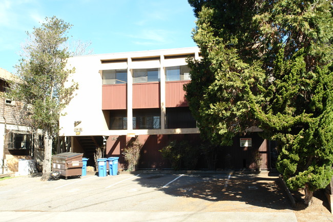 1915 Delaware St in Berkeley, CA - Foto de edificio - Building Photo