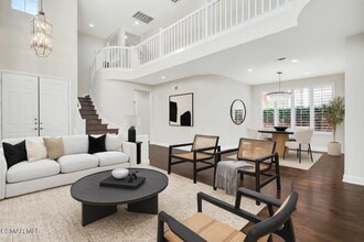 3044 Ferncrest Pl in Thousand Oaks, CA - Building Photo - Building Photo