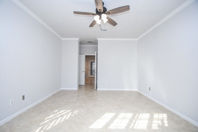 property at 4402 Jamaica Dr