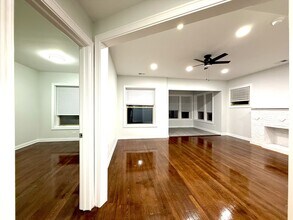 1343 W Rosedale Ave in Chicago, IL - Building Photo - Building Photo