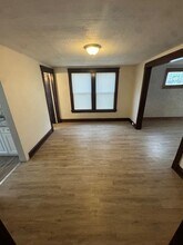 3245 W 99th St in Cleveland, OH - Building Photo - Building Photo