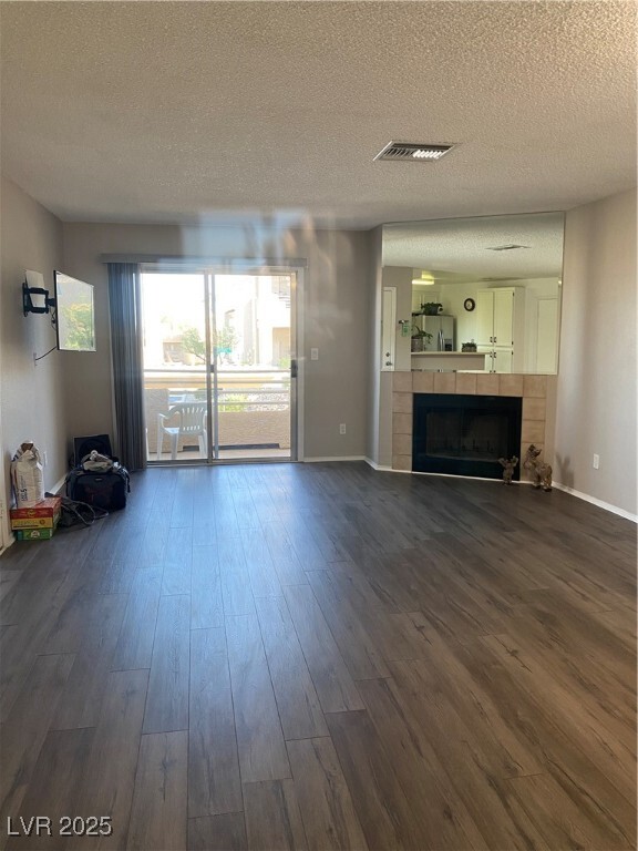 property at 2160 Highpointe Dr