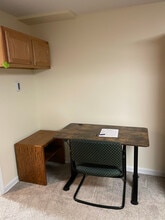 241 Wedgewood Cir in Lake In The Hills, IL - Building Photo - Building Photo